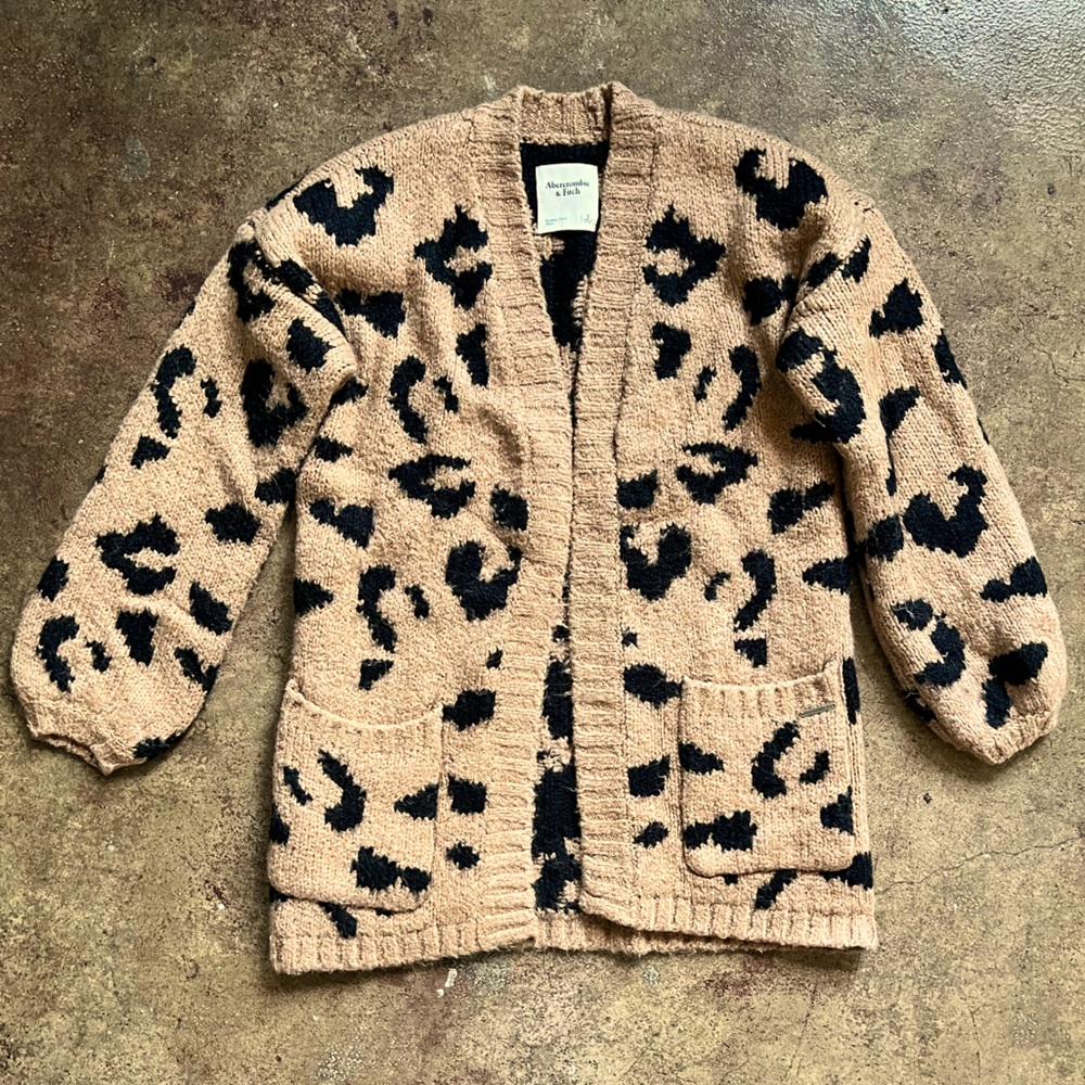 Abercrombie and Fitch chunky knit cardigan